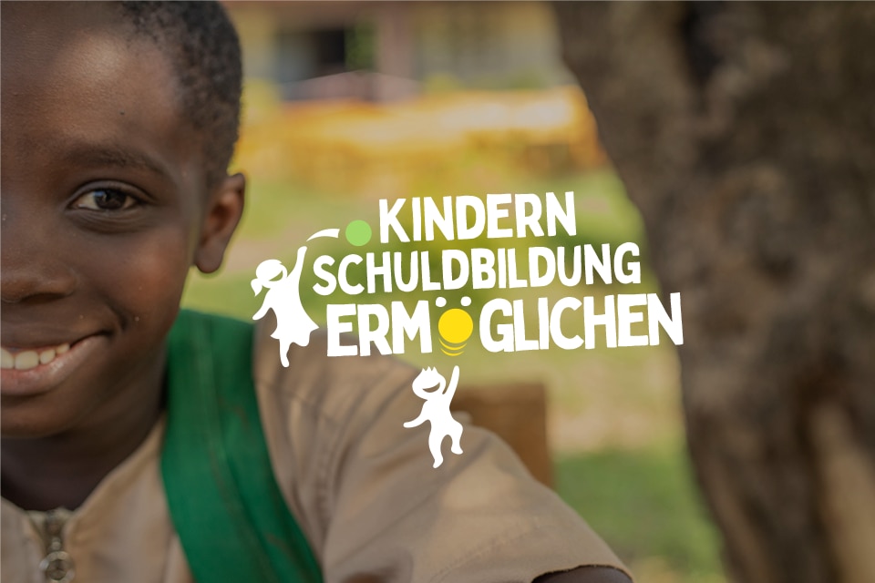 Bild mit Text: Kindern Schulbildung ermöglichen